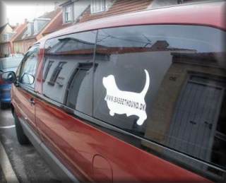 DET MINDSTE MAN KAN FORLANGE SOM BASSETHUND ER DA EN BIL MED REKLAME FOR EENS EGEN RACE
